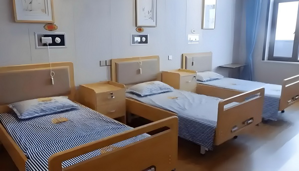 入深圳户口在哪里申请_《南京照相馆》很好，能爆！ 南京照相馆邹某均遭拒绝